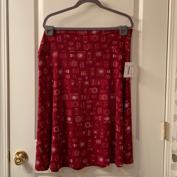 LuLaRoe Dresses & Skirts - LuLaRoe Azure skirt -plus size-camera print - NWT